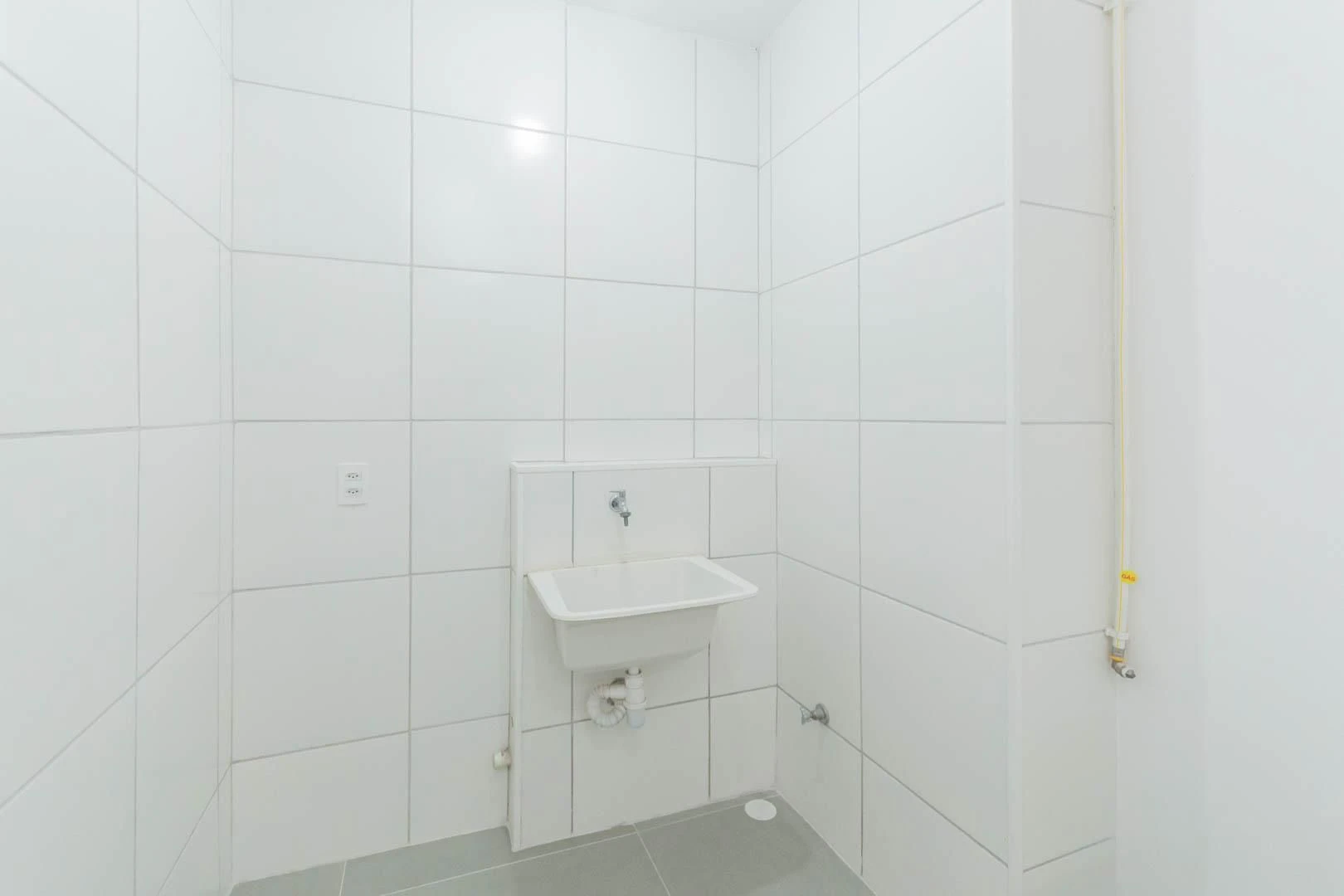 Apartamento para aluguel com 2 quartos e varanda — photo 3