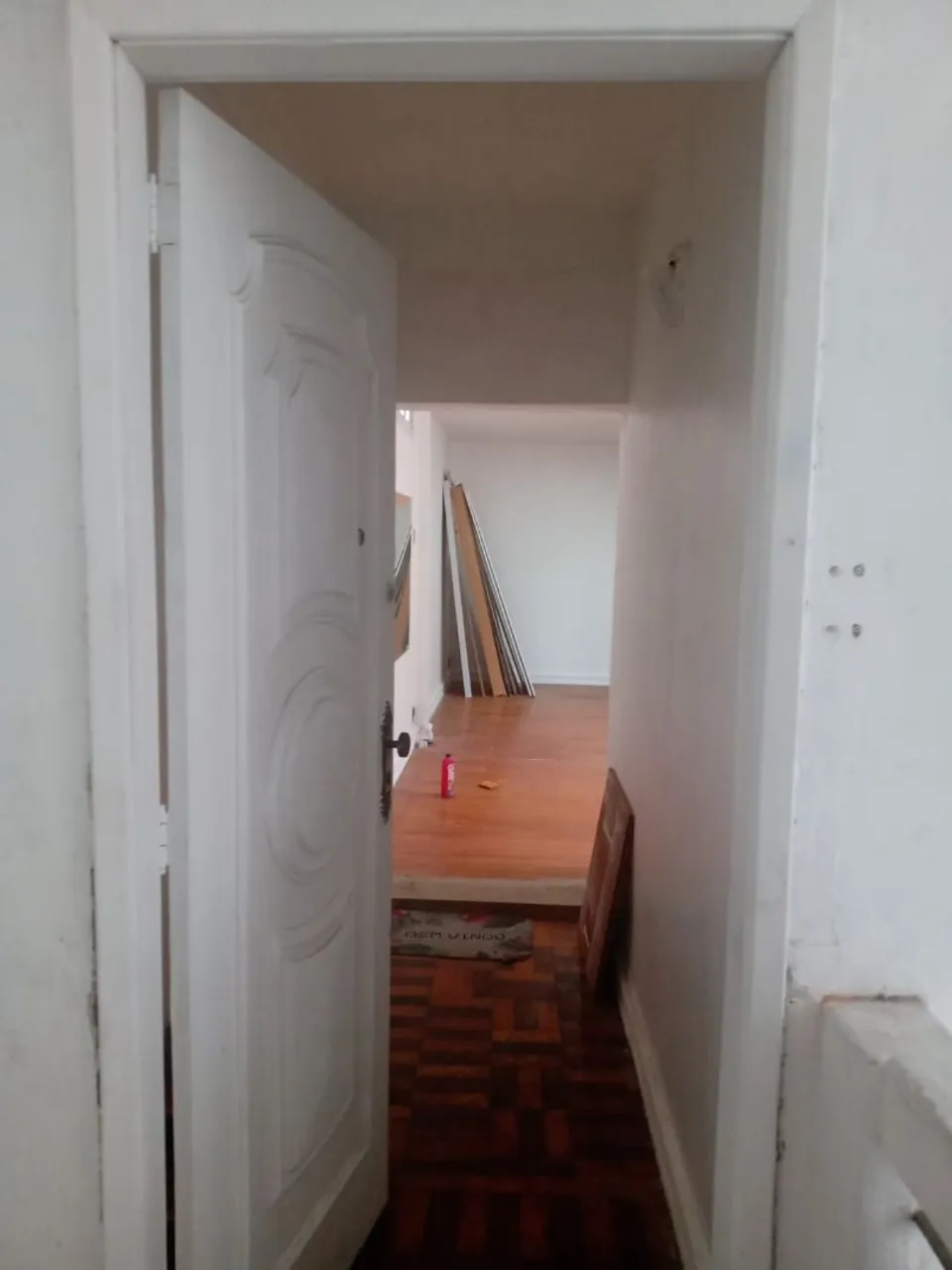 2-bedroom apartment with 1 bathroom, no parking — photo 6