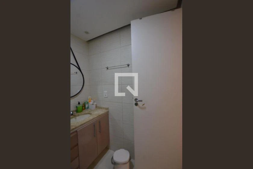 Furnished apartment, 128 m², with a grill on the balcony — photo 37