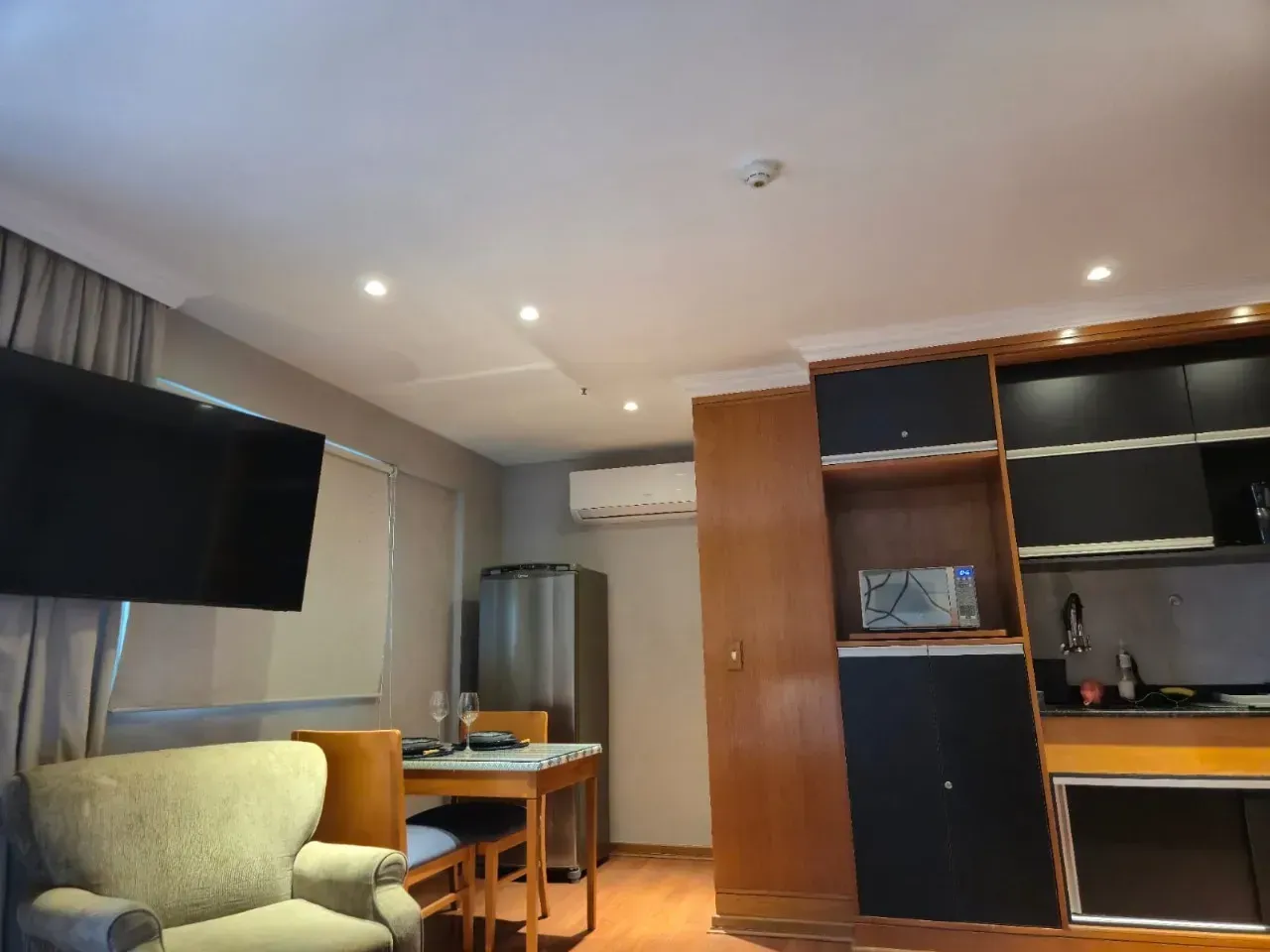 Квартира 30 м² з 1 спальнею та балконом — photo 8