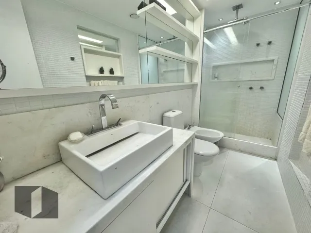 Furnished penthouse apartment with 5 bedrooms and 5 baths — photo 22