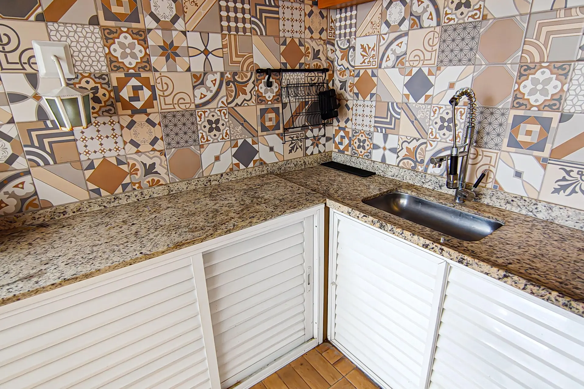 170 m² house with a dishwasher and a bathtub — photo 5