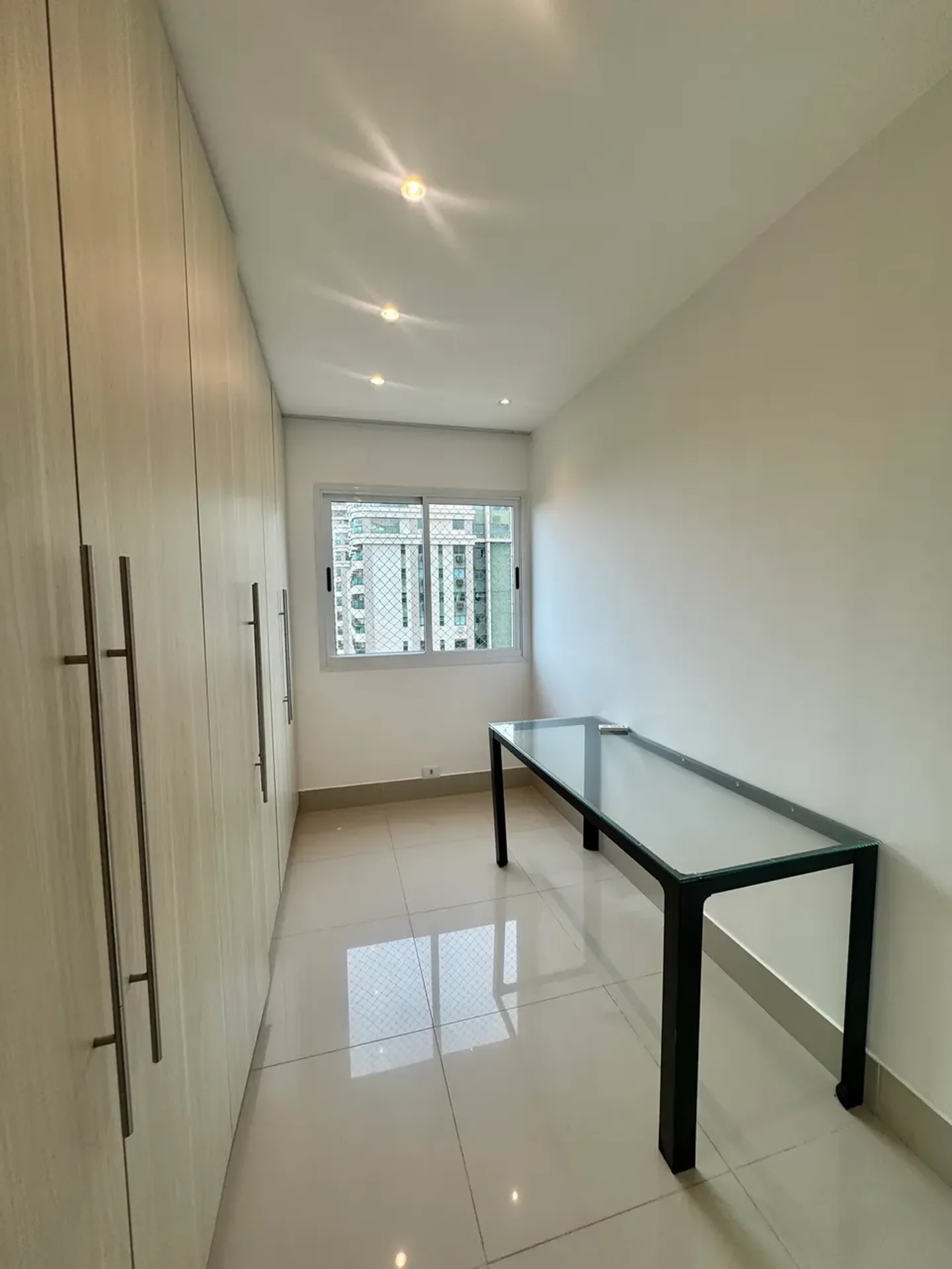 Home office in a 3-bedroom apartment, 127 m² — photo 6