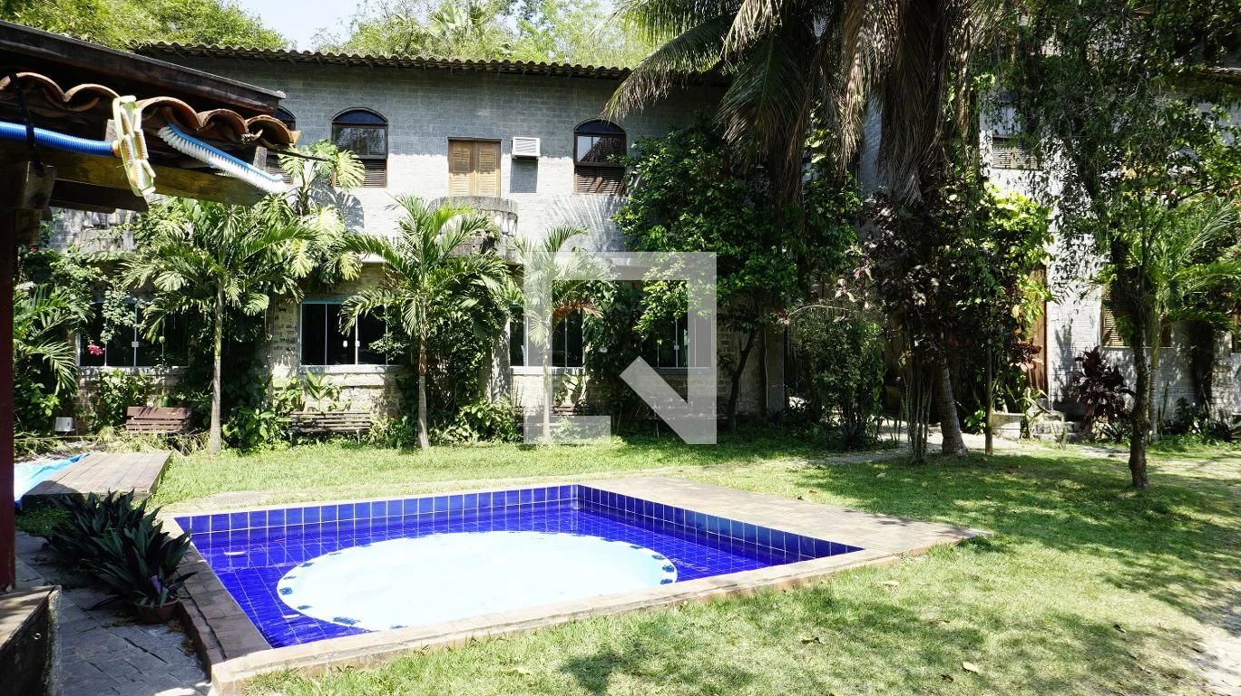 Apartamento amueblado de 2 dormitorios con balcón — photo 3