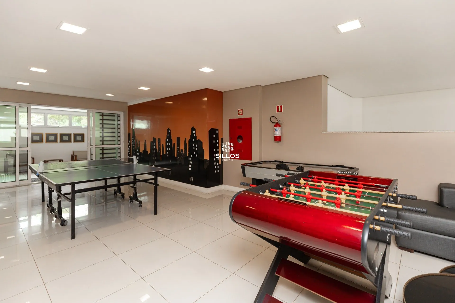 Квартира 321 м² з 3 спальнями-сюїтами і 4 паркомісцями — photo 50