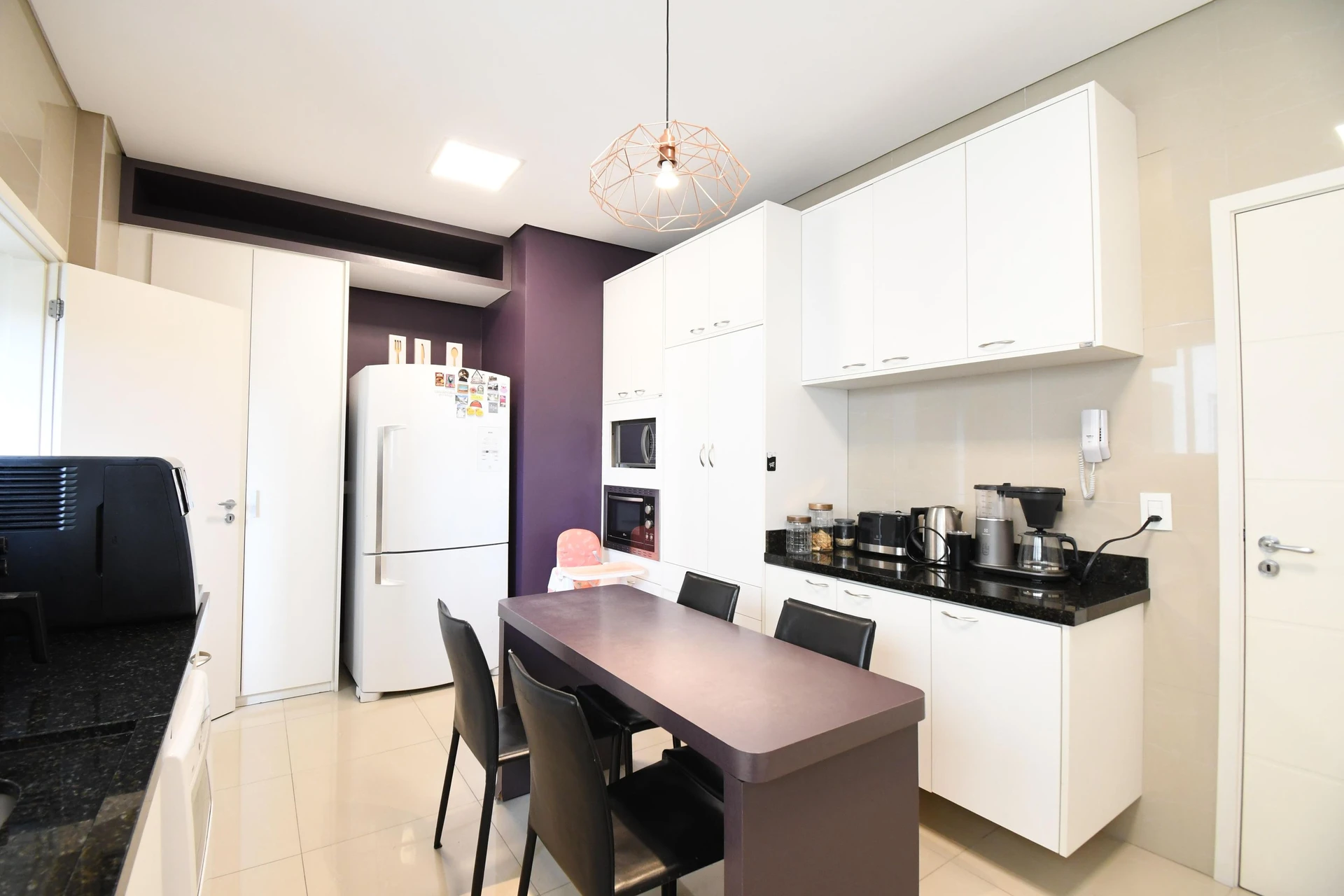 4-bedroom apartment with a dishwasher in Curitiba — photo 13