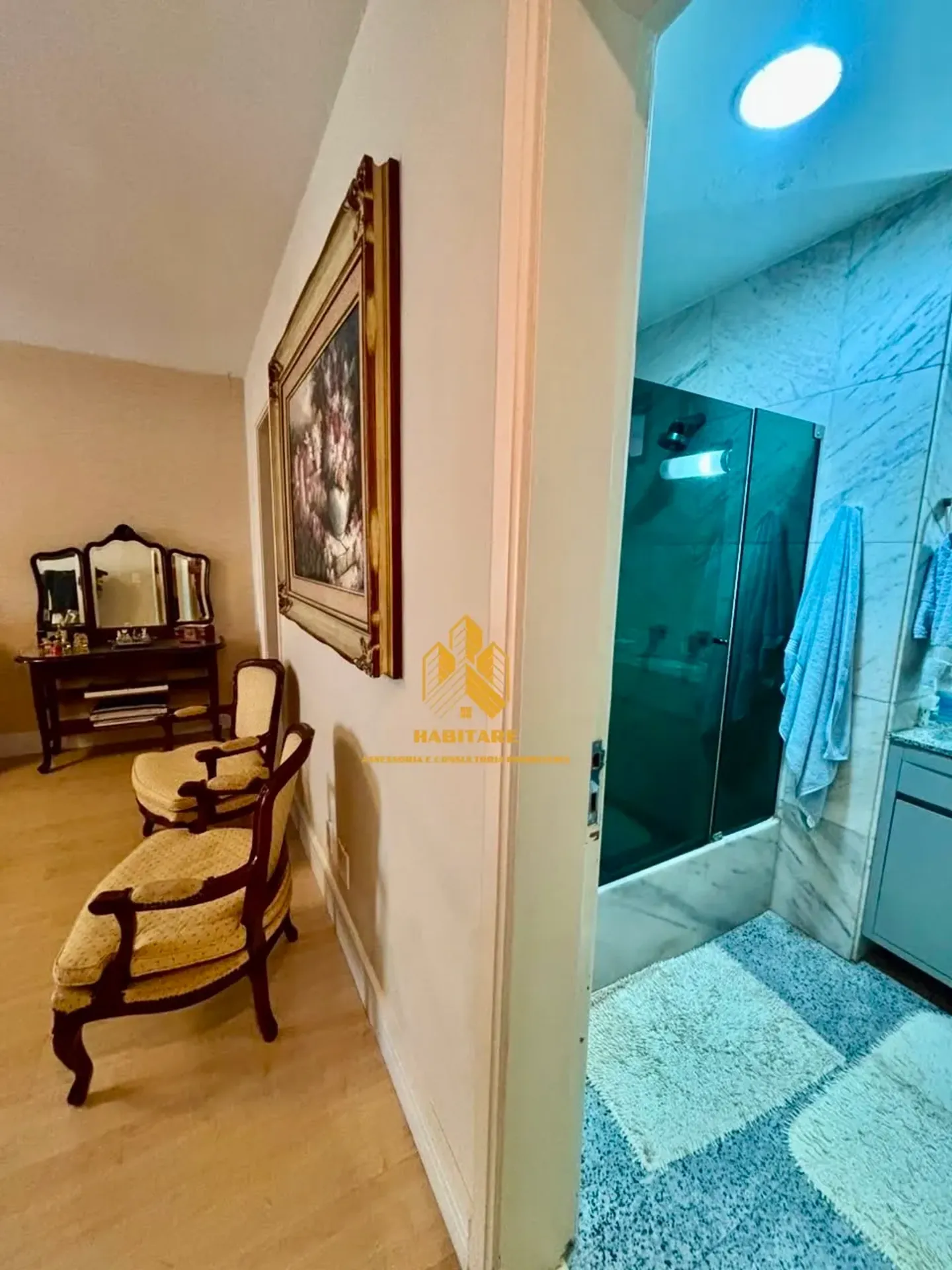 Furnished 3-bedroom apartment with 275 m² on the 4th floor — photo 32