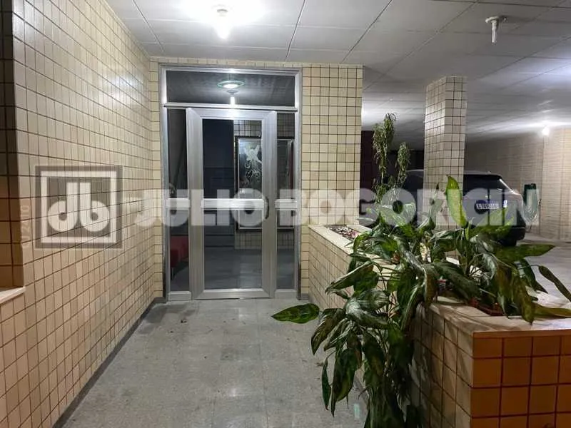 Жилая квартира с 3 спальнями, 3 ванными и застекленным балконом — photo 20