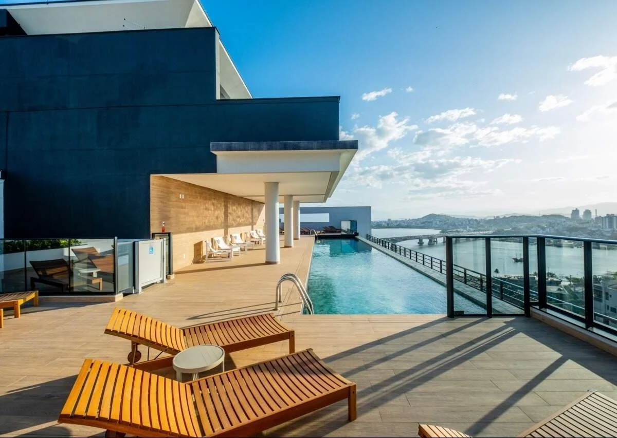 51 m² apartment with a home office and a water view — photo 11