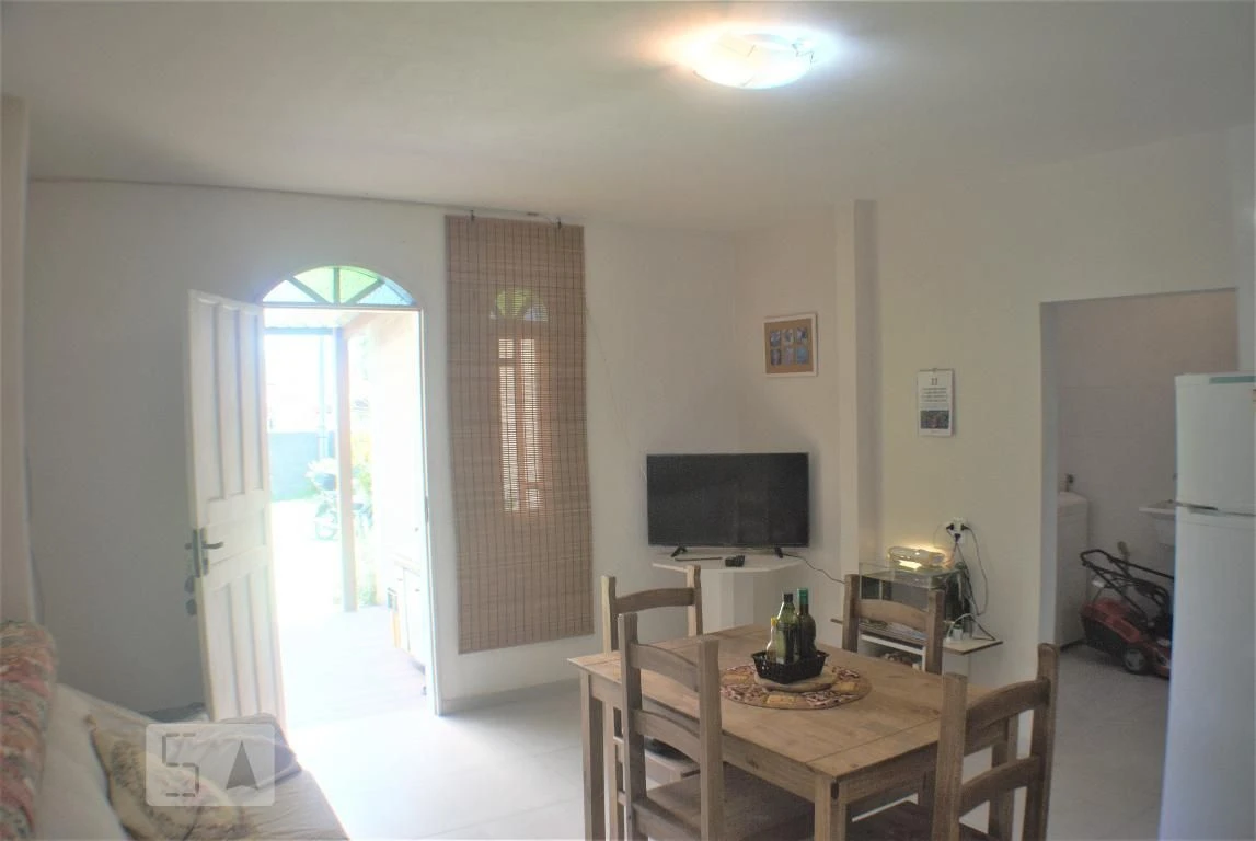 3-bedroom house with a garden in Florianópolis
