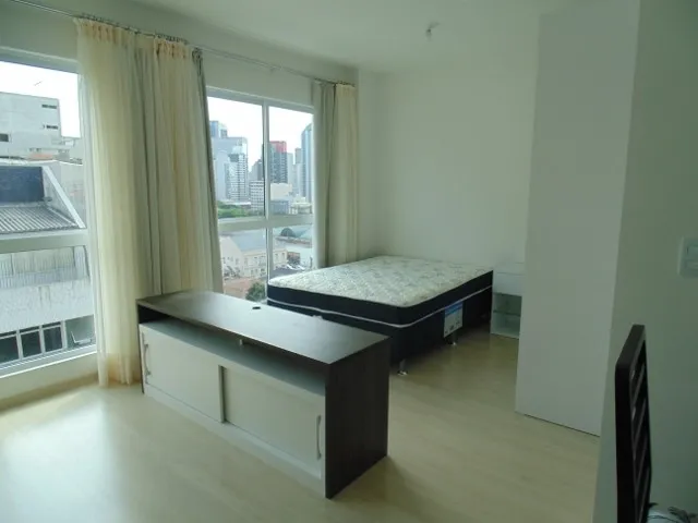 Furnished 43 m² studio with an open kitchen layout — photo 7