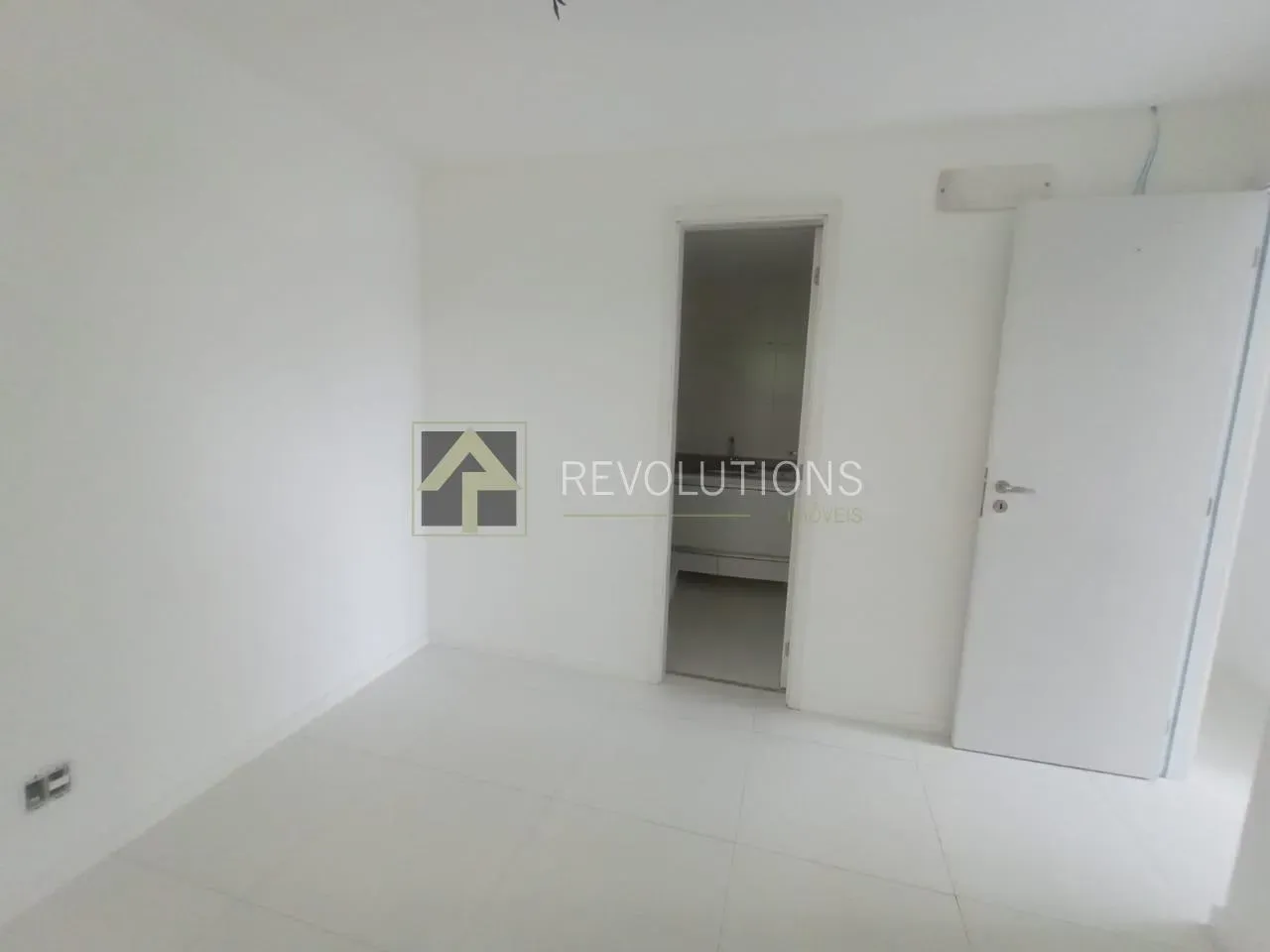 3-bedroom apartment with 5 bathrooms and 2 parking spots — photo 8
