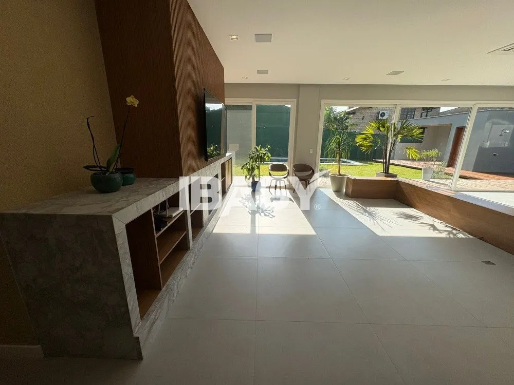 Furnished house with 4 en-suite bedrooms and 6 baths — photo 18