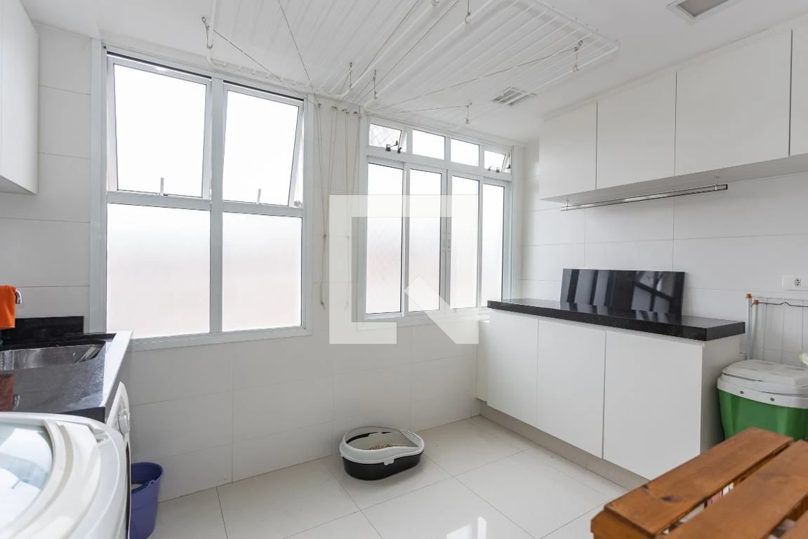 Apartamento mobiliado com 3 quartos, 1 suíte e 3 banheiros — photo 9