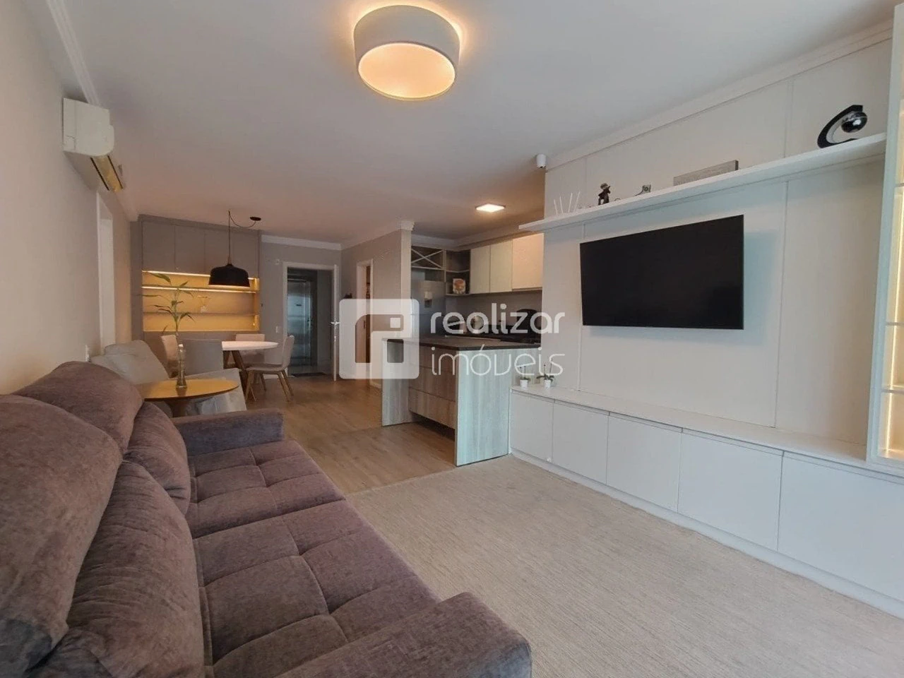 3-bedroom apartment with balcony and private barbecue — photo 11