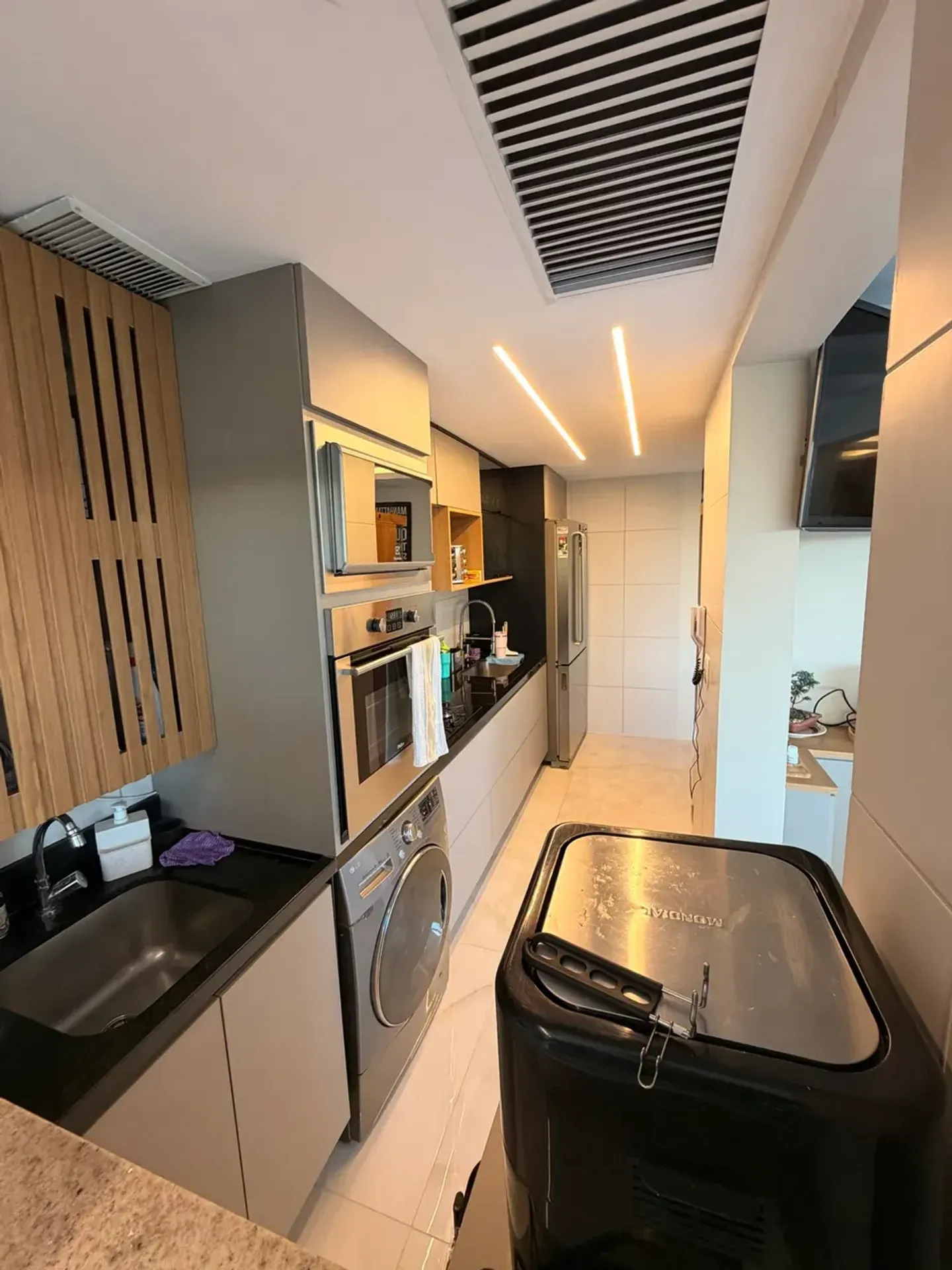 Furnished apartment, 148 m², with a jacuzzi — photo 17