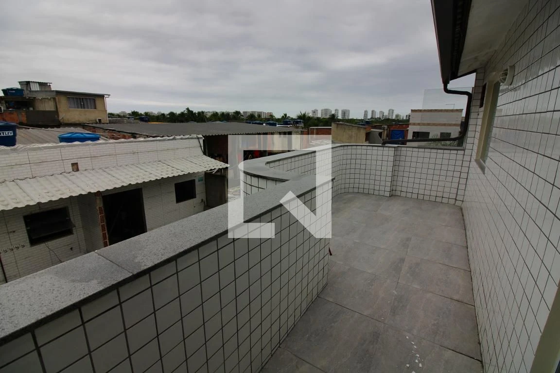 Apartamento con 2 dormitorios y parrilla integrada en la terraza