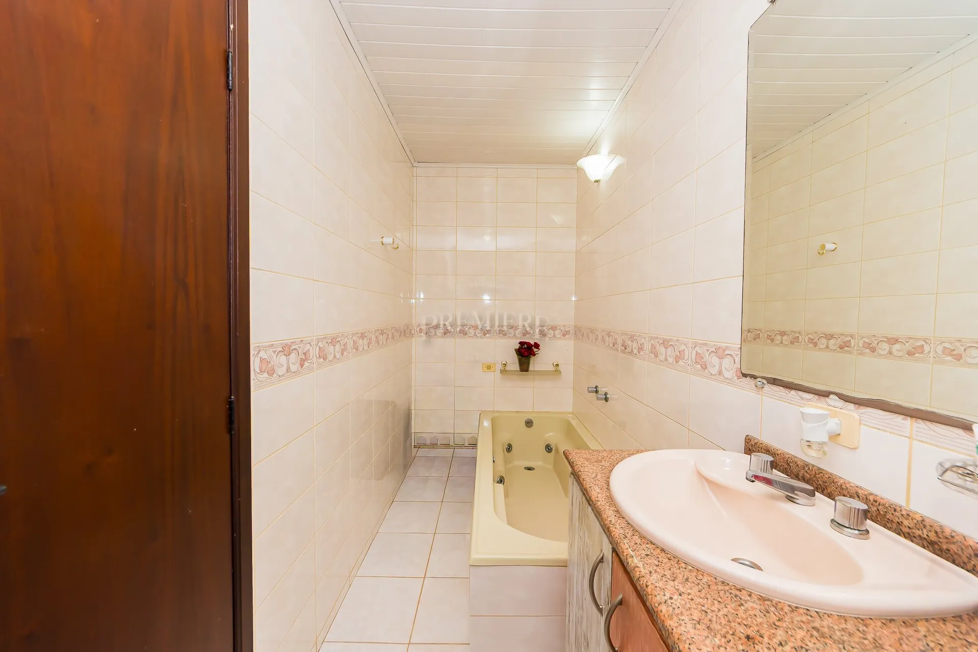 3-bedroom house with private garden and BBQ — photo 30