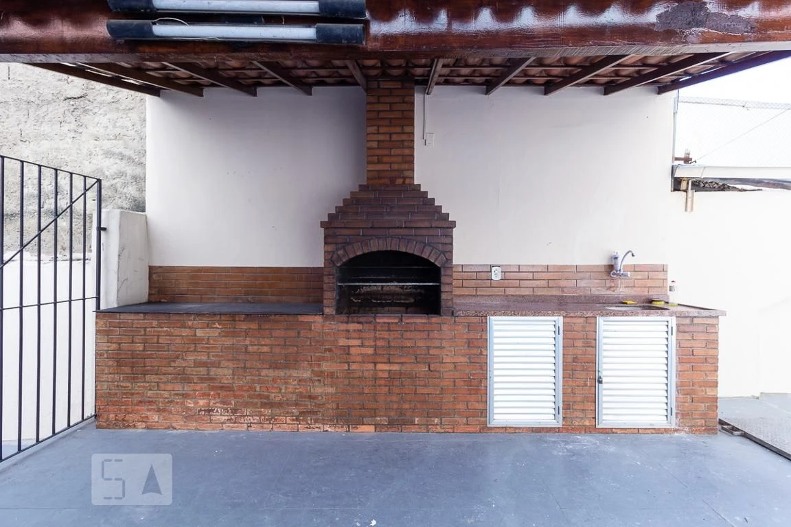 1-bedroom unfurnished apartment with a balcony and no parking — photo 25