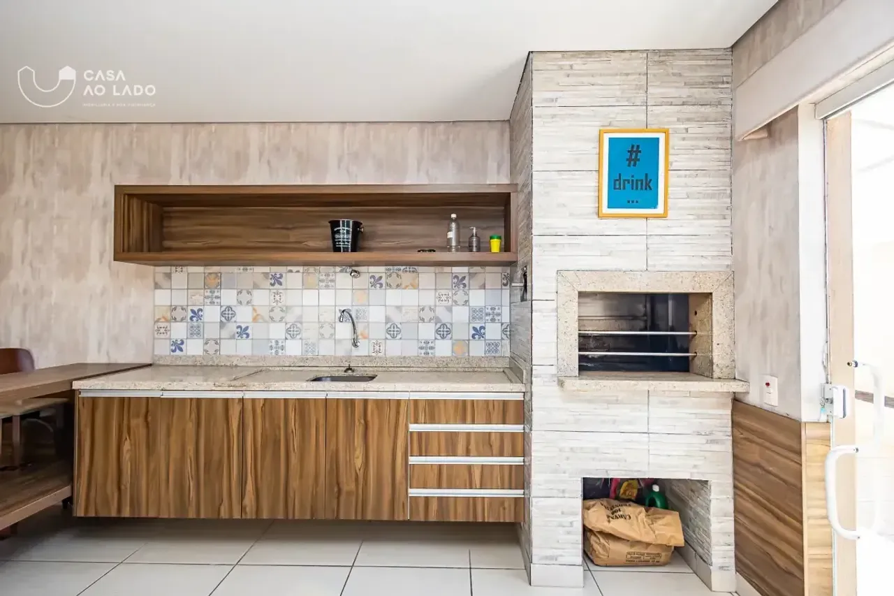 2-bedroom apartment with an en-suite and parking space — photo 18