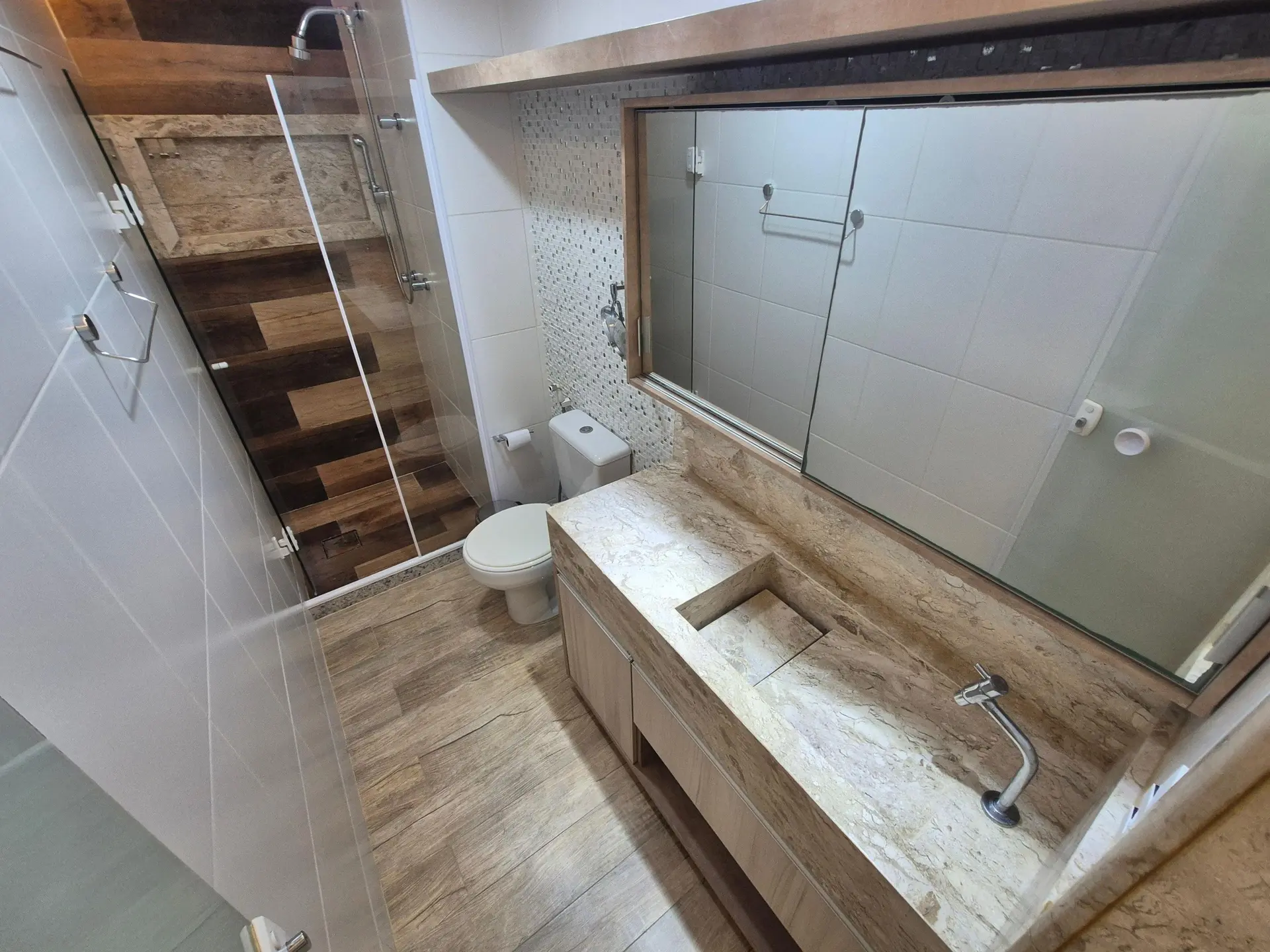 Apartamento de 2 quartos com closet — photo 27