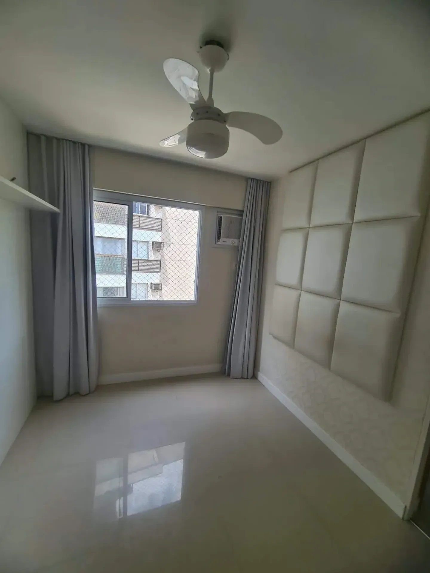 Walk-in closet in a 3-bedroom apartment, 81 m² — photo 7