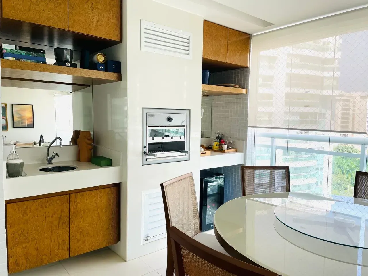 Furnished apartment with 3 bedrooms and 4 bathrooms — photo 5