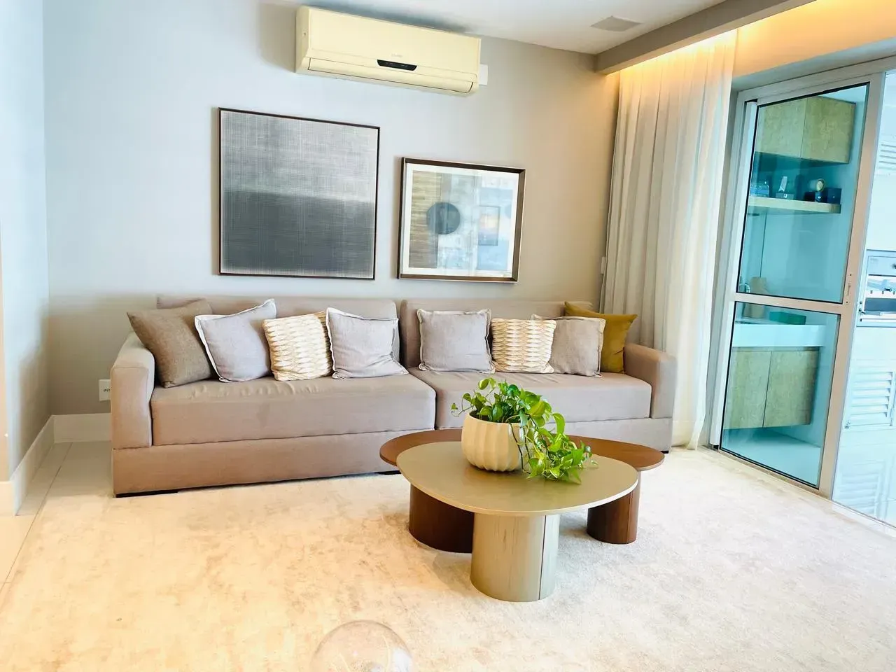 Furnished apartment with 3 bedrooms and 4 bathrooms — photo 12