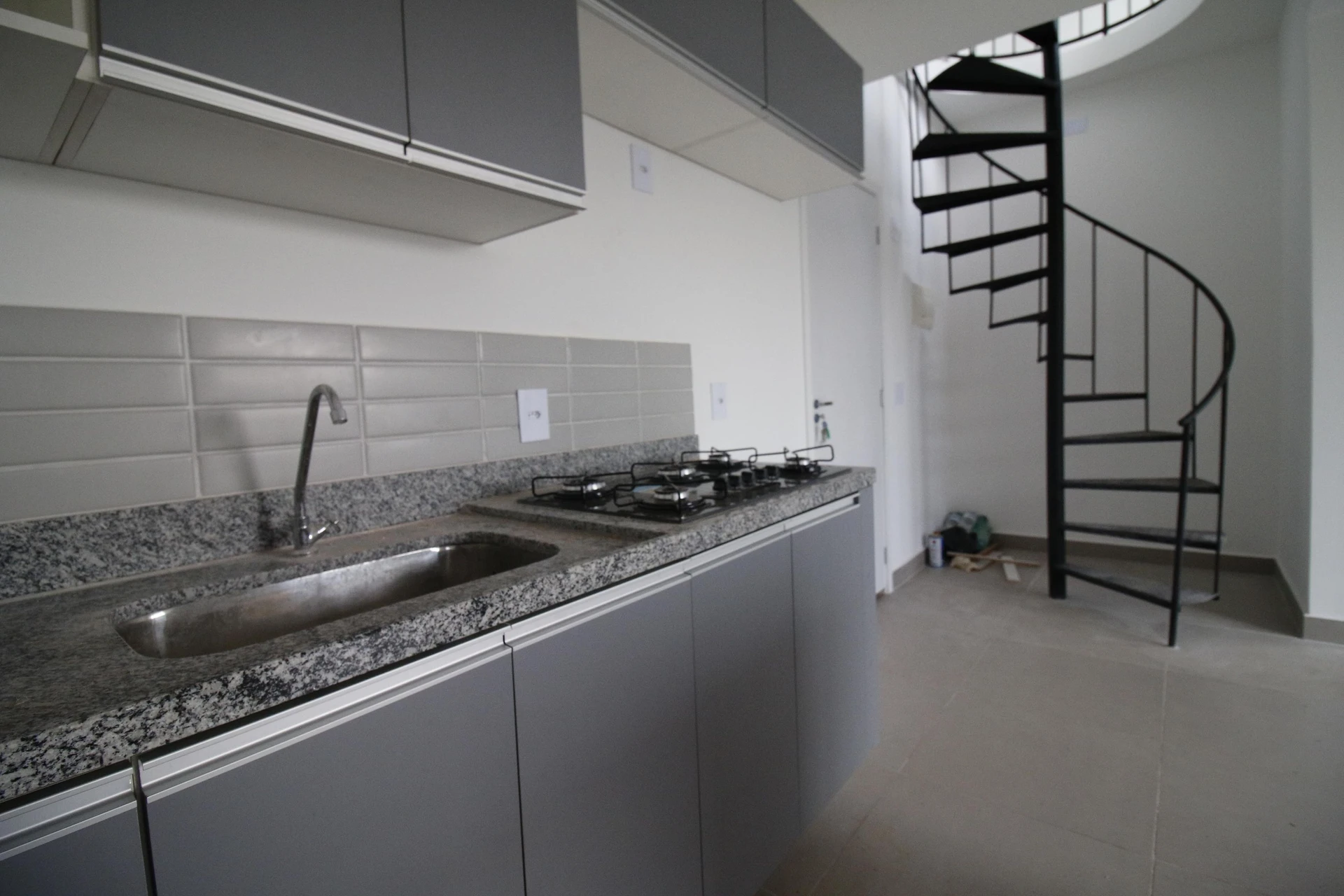 Home office in a 2-bedroom apartment, 130 m² — photo 13