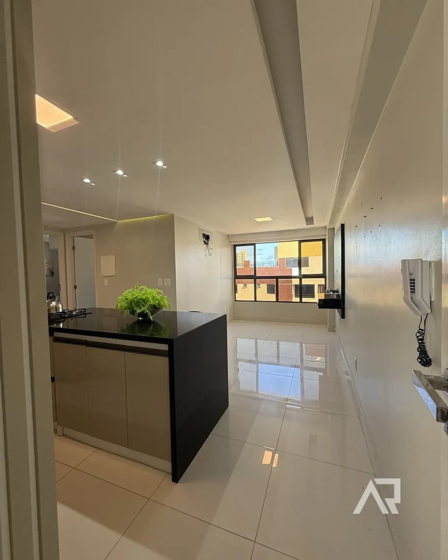 2-bedroom apartment with a home office in João Pessoa — photo 11