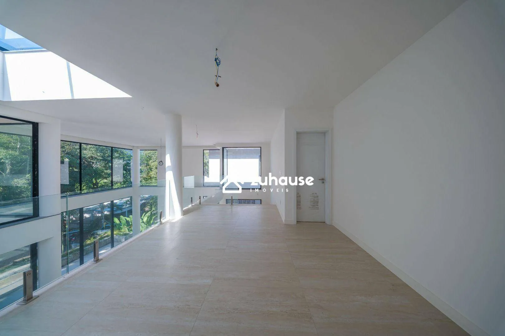 Casa com 5 quartos e cozinha em conceito aberto — photo 49