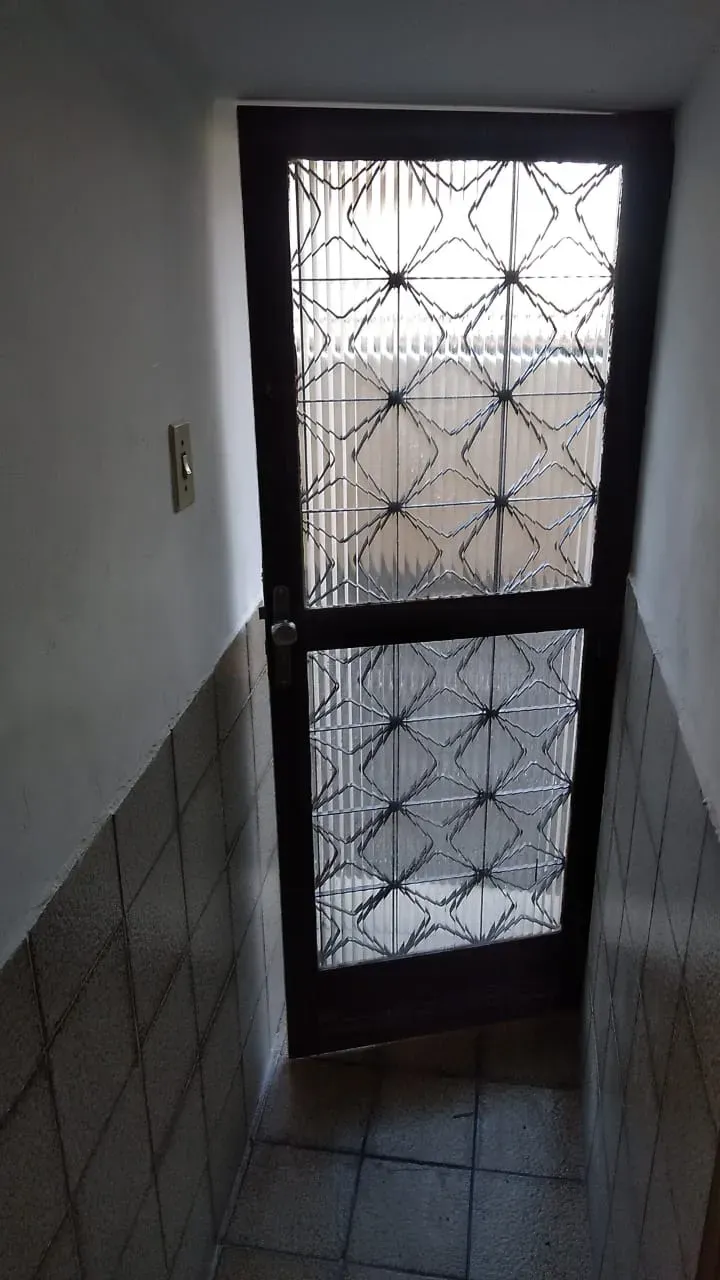 Unfurnished studio with 1 bedroom and 1 bathroom — photo 9