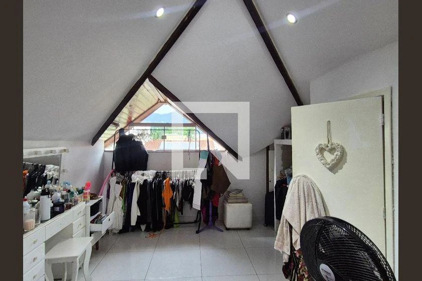 House for rent with 4 bedrooms and a glass balcony — photo 26