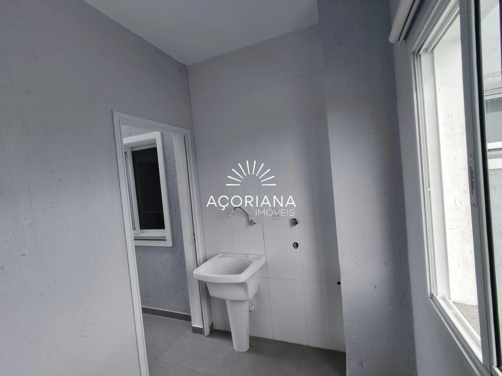 Квартира с 1 спальней, балконом и 60 м² — photo 16