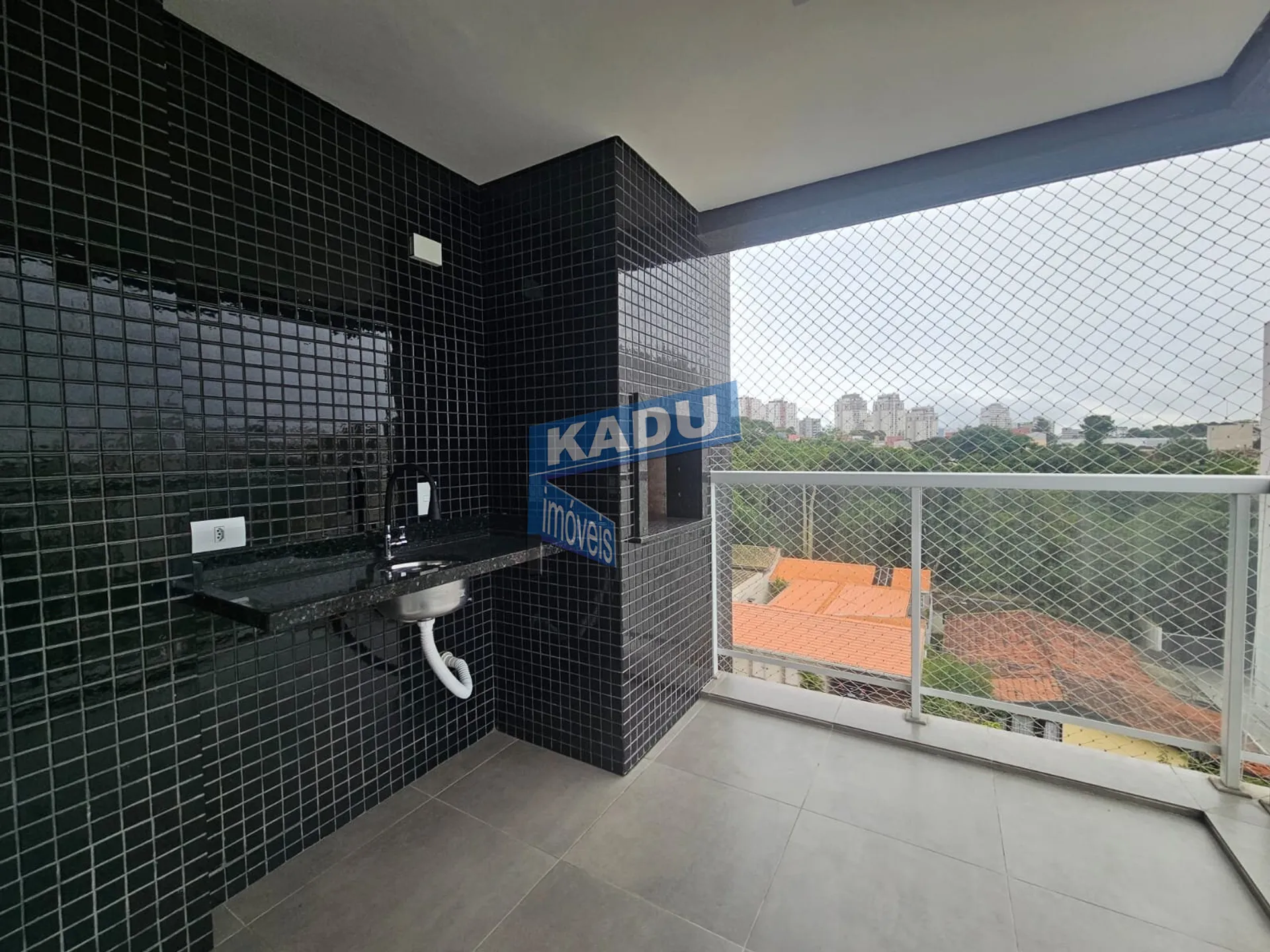 Apartment on the 2nd floor with a grill on the balcony — photo 10