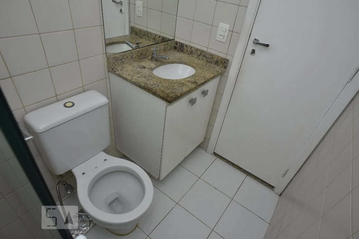 2-bedroom apartment in a building with a pool — photo 33