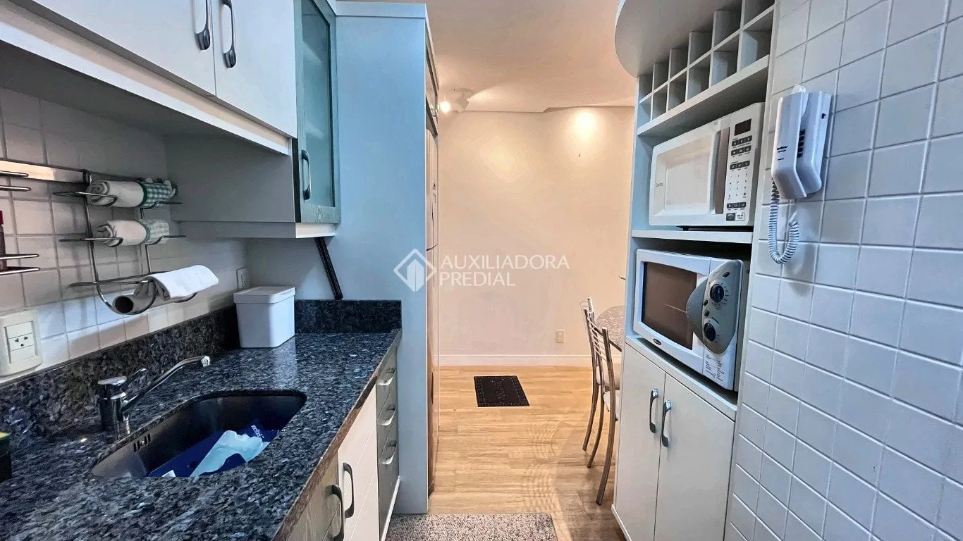 Вид на парк та 2 спальні: квартира 40 м² — photo 24