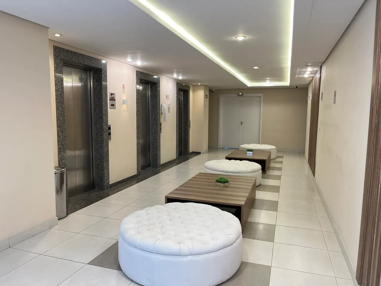 40 m² furnished apartment with parking and high floor — photo 14