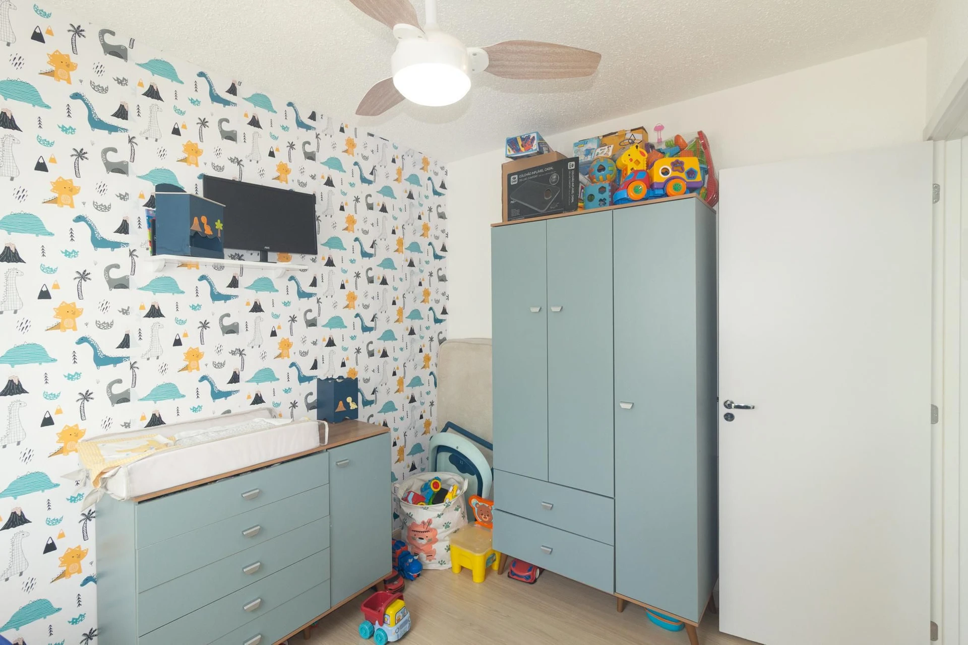 2-bedroom apartment with a washing machine — photo 35
