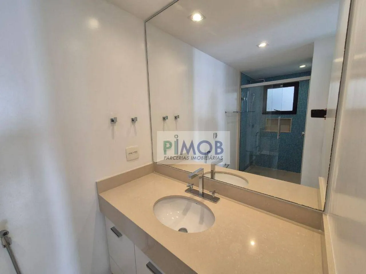 Penthouse with 3 bedrooms and 5 bathrooms, 256 m² — photo 10