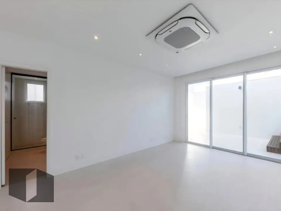 Penthouse with 5 bedrooms and balcony BBQ — photo 44