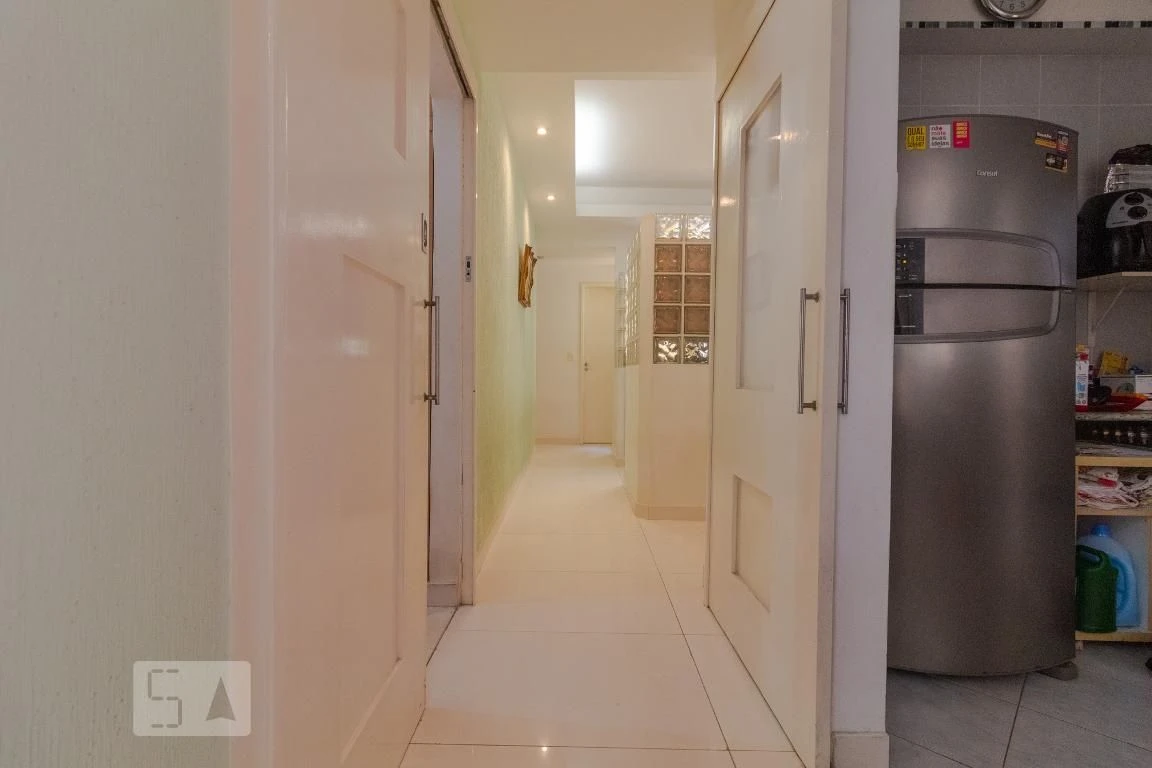 3-bedroom apartment with a water view — photo 30