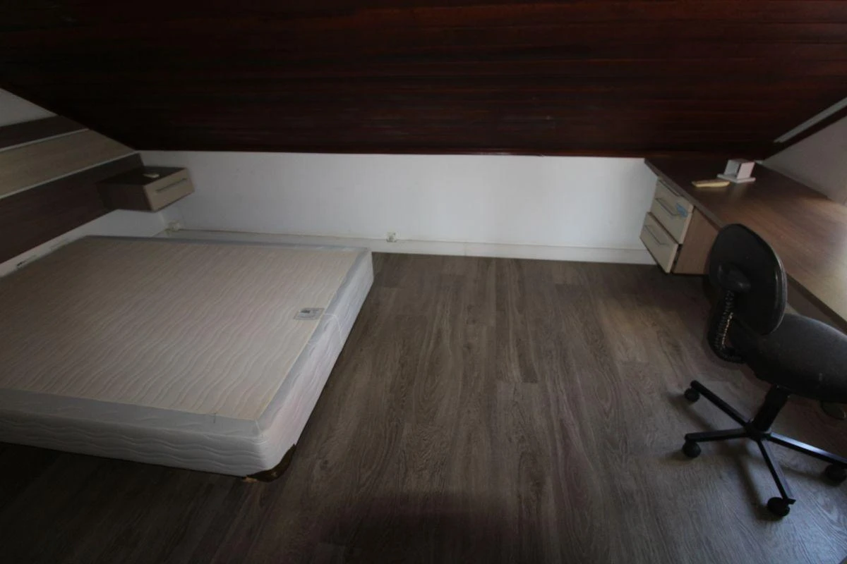 Triplex furnished house with 3 bedrooms and 3 parking spots