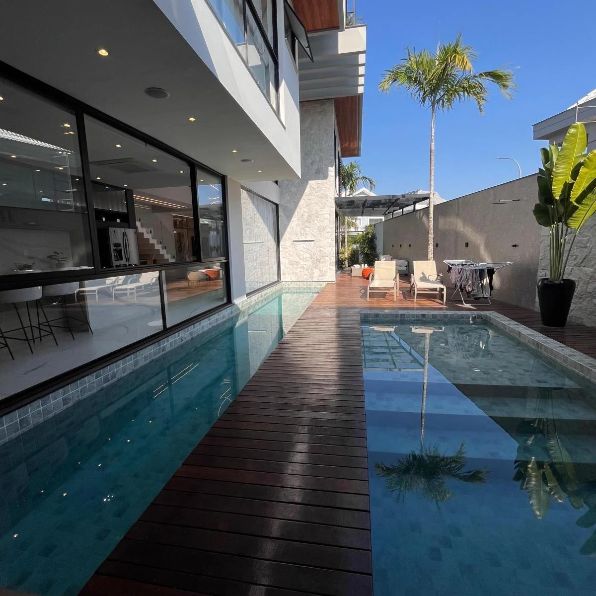 Casa de condomínio com 5 quartos e 536 m² de área — photo 15