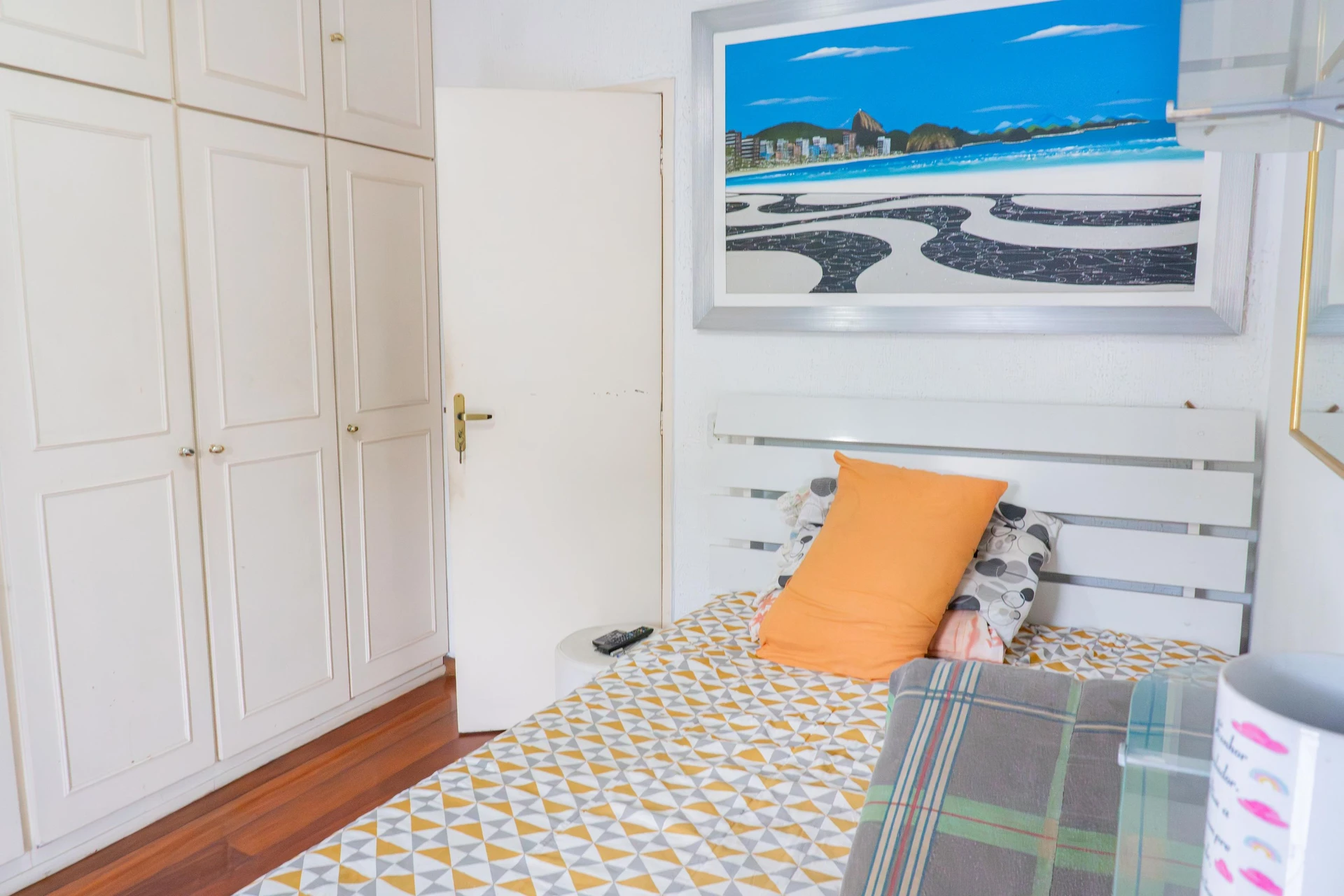 Washing machine in a 3-bedroom apartment, 90 m² — photo 32