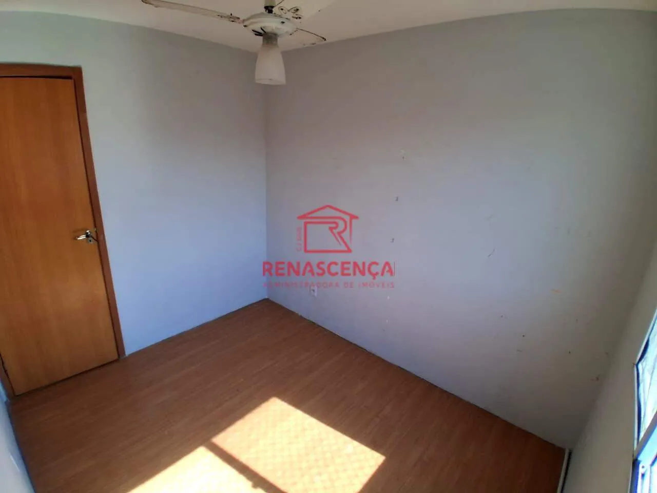 2-bedroom apartment with 1 bathroom and gas stove kitchen — photo 18