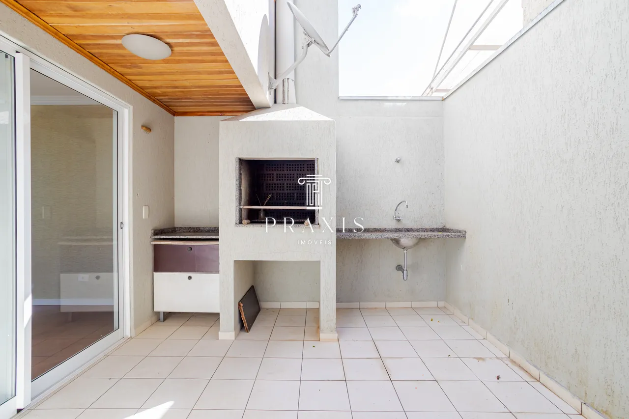 House with built-in balcony grill and laundry area — photo 4