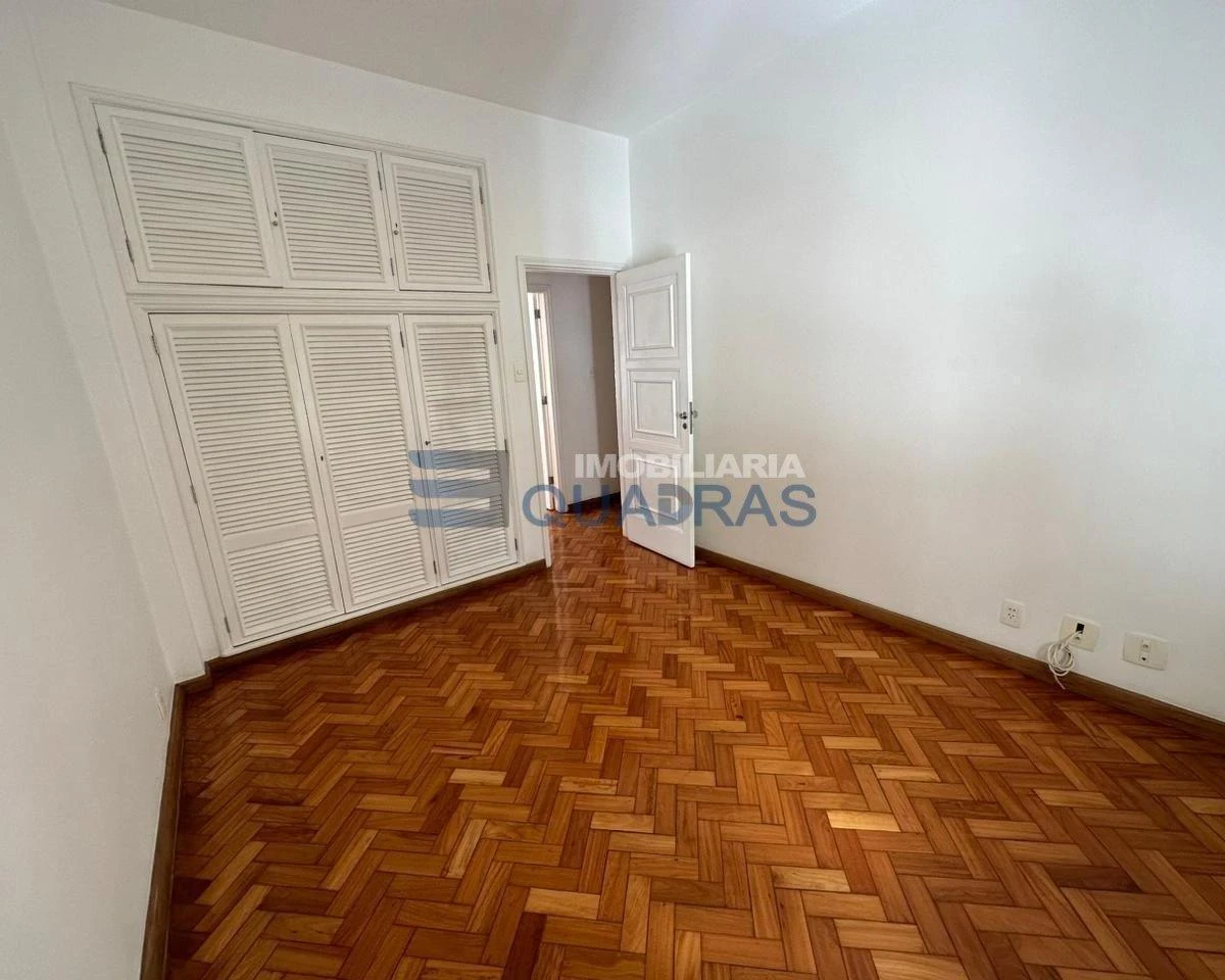 4-bedroom apartment with a home office in Rio de Janeiro — photo 26