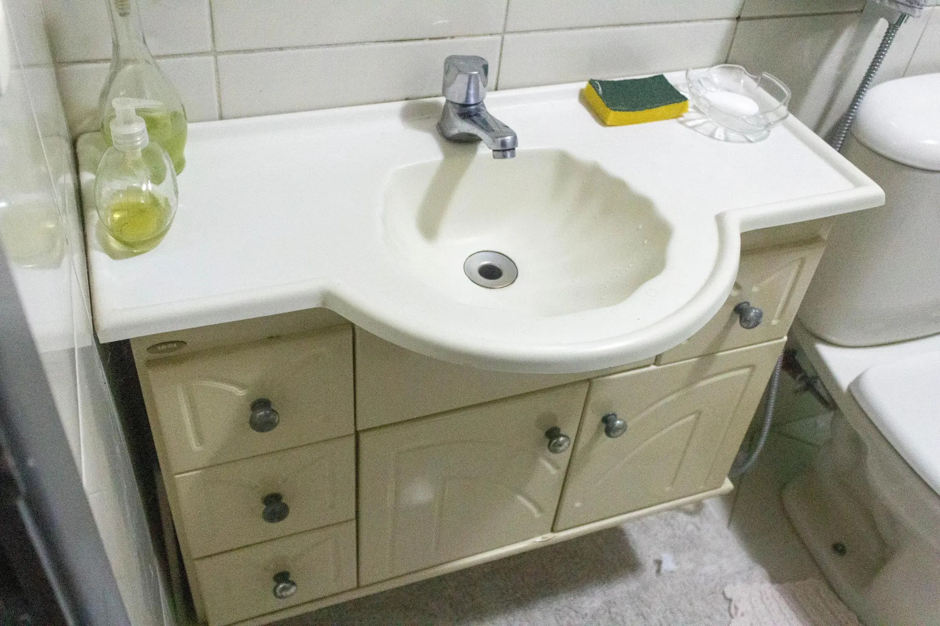 5-bedroom apartment with a washing machine — photo 59