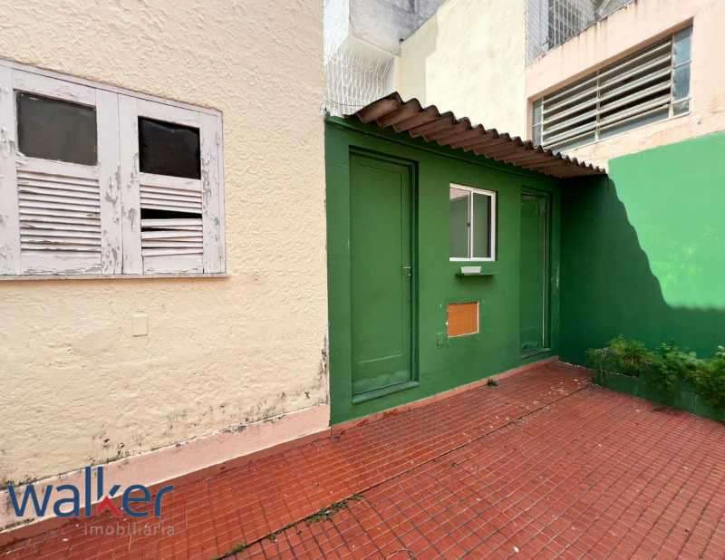 House with 11 bedrooms, 500 m² and 10 parking spots — photo 21